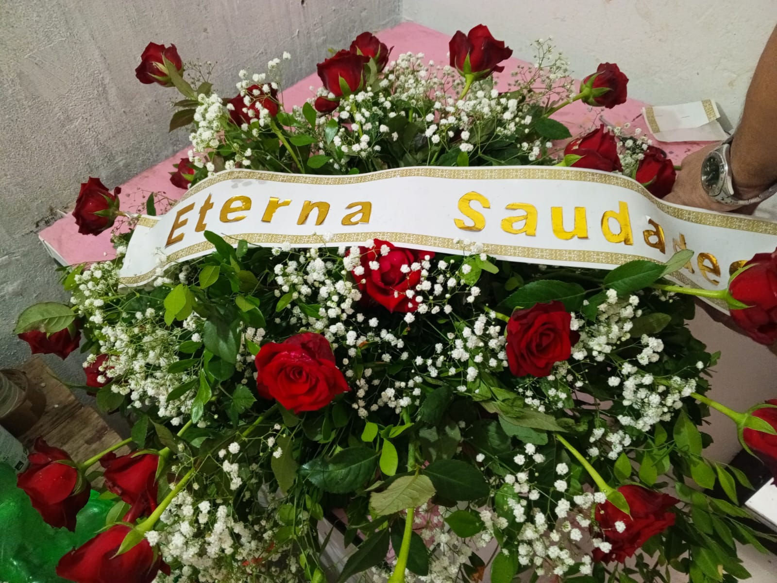Coroa de Flores Rosas vermelhas