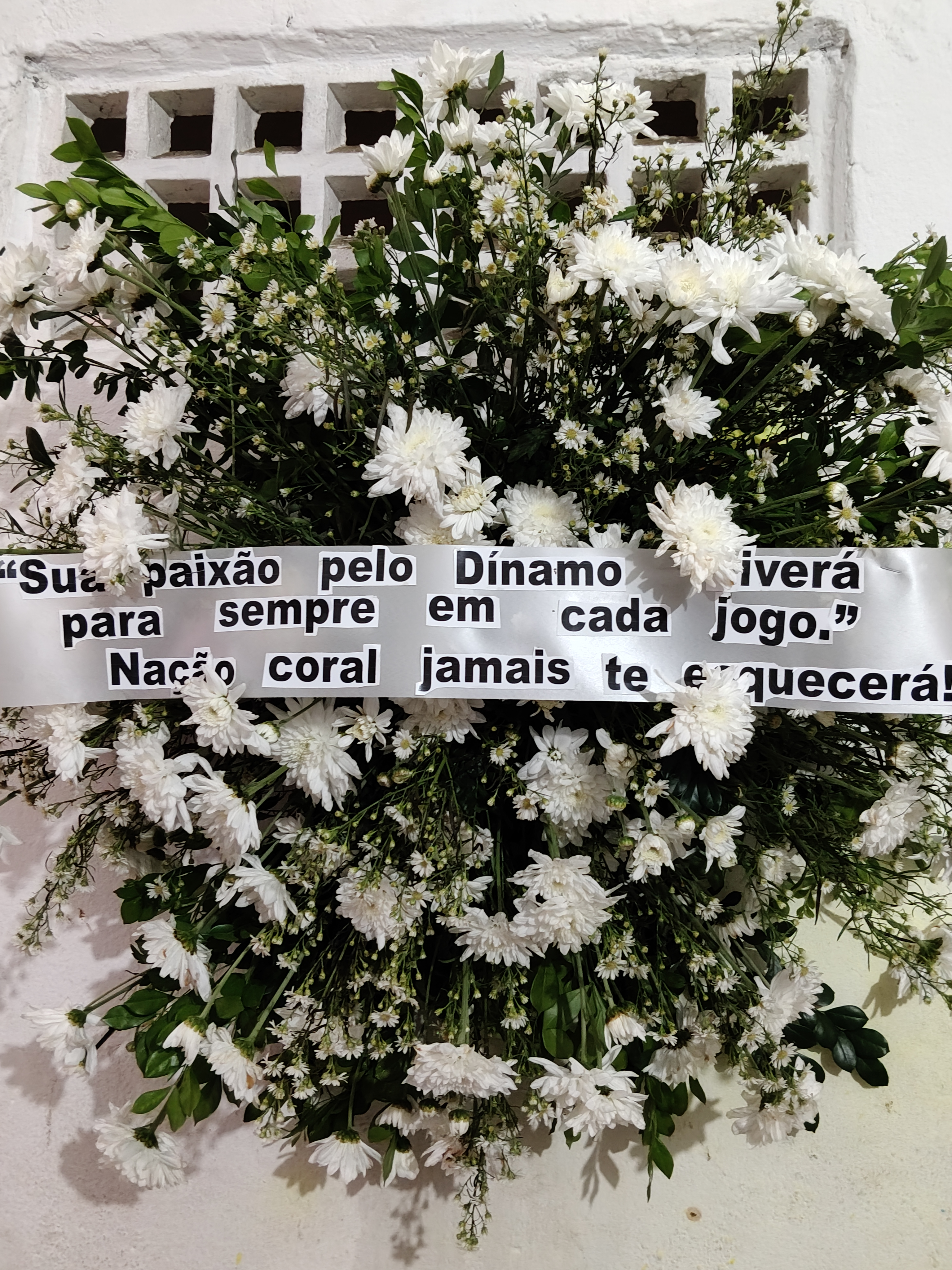 Coroa de Flores do campo cor branca